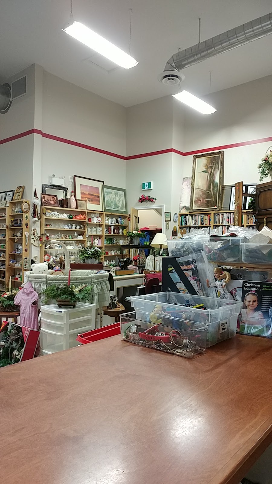 Bellevilles Thrift Store: Supporting BCS | 393 Sidney St, Belleville, ON K8P 3Z9, Canada | Phone: (613) 967-1371