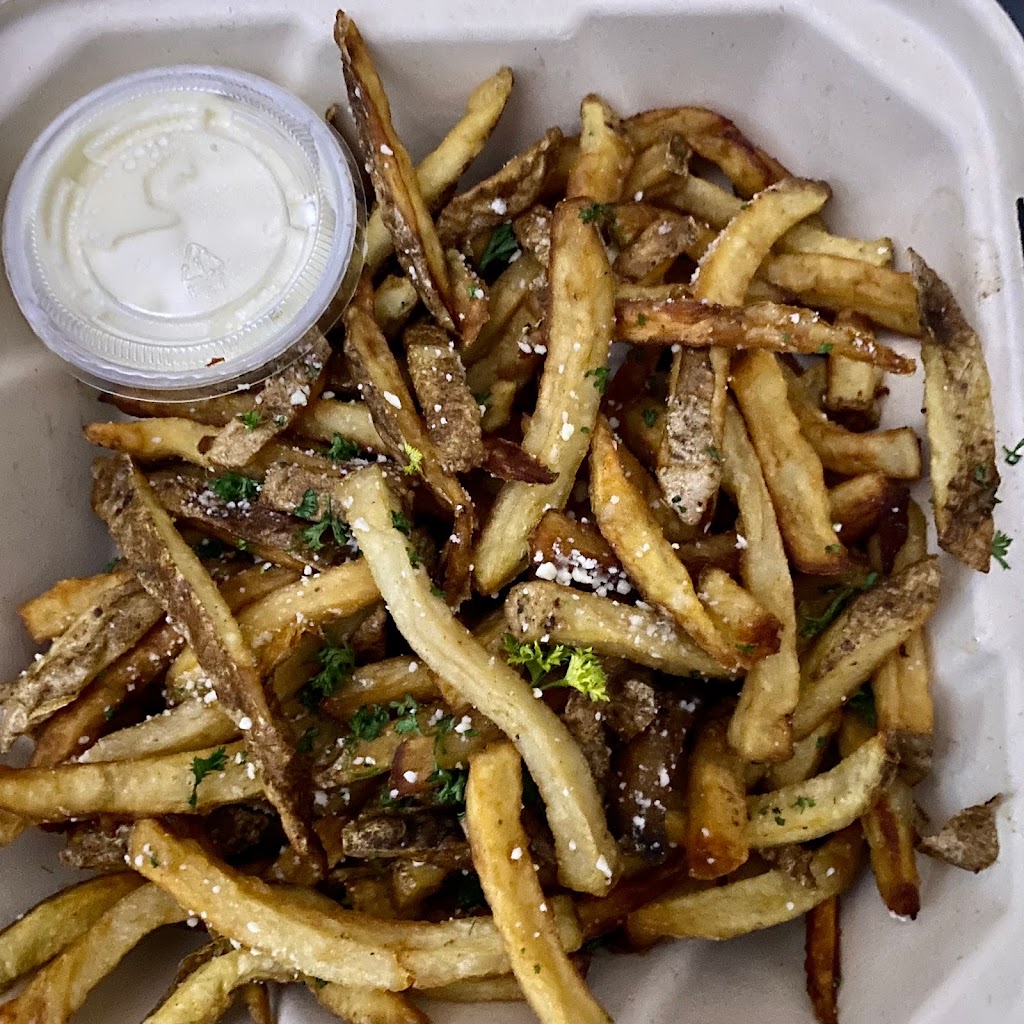 Rinaldo’s | 3428 Dutch Village Rd, Halifax, NS B3N 2R8, Canada | Phone: (902) 443-0000
