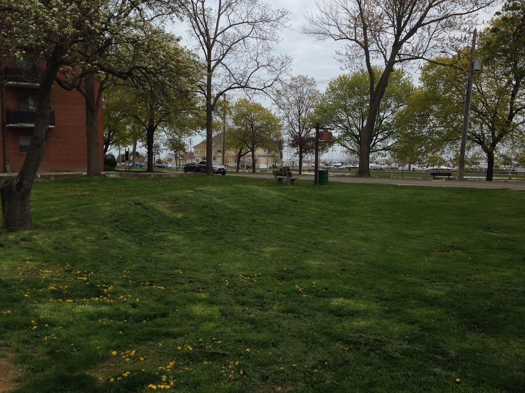 Ontario Street Parkette | Oakville, ON L6L 5W5, Canada