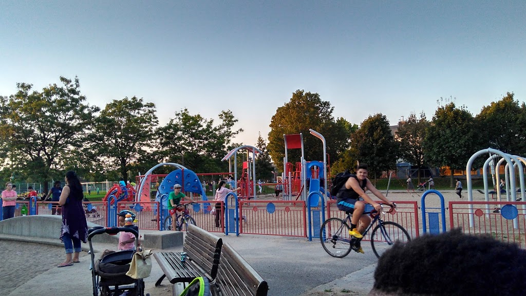 Loyola Park | Côte-Des-Neiges—Notre-Dame-De-Grâce, Montreal, QC H4V, Canada | Phone: (514) 868-4012