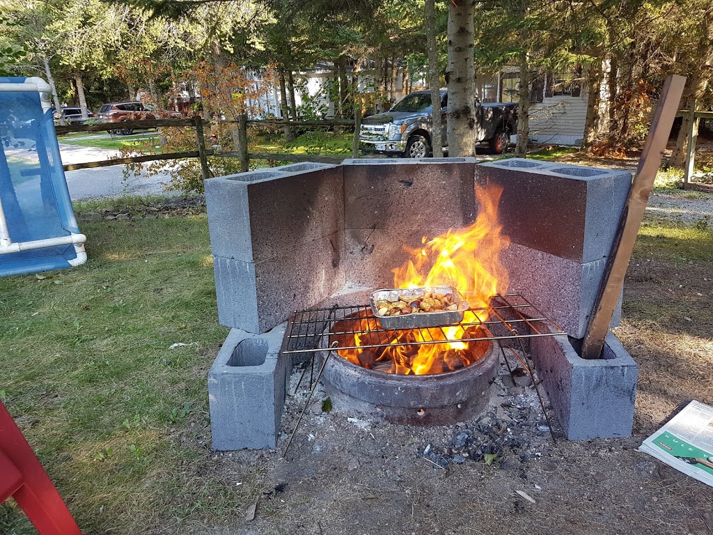 Pigeon Lake Trailer Park Inc | 1418 Traceys Hill Rd, Lindsay, ON K9V 4R5, Canada | Phone: (705) 799-5376