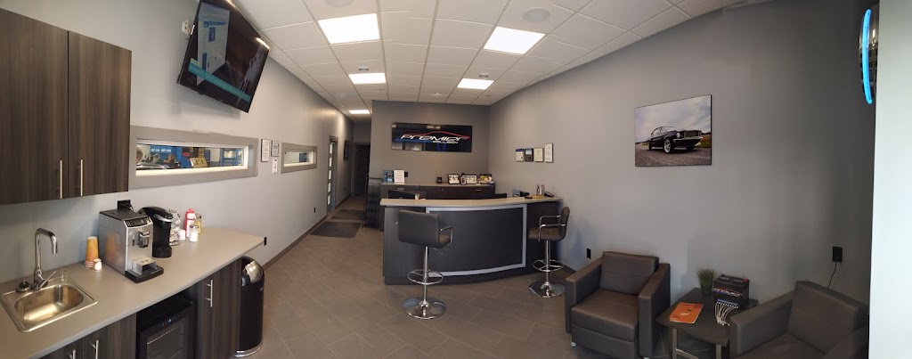 Premier Collision | 4595 St Lawrence Ave, Niagara Falls, ON L2E 3X5, Canada | Phone: (905) 374-0963