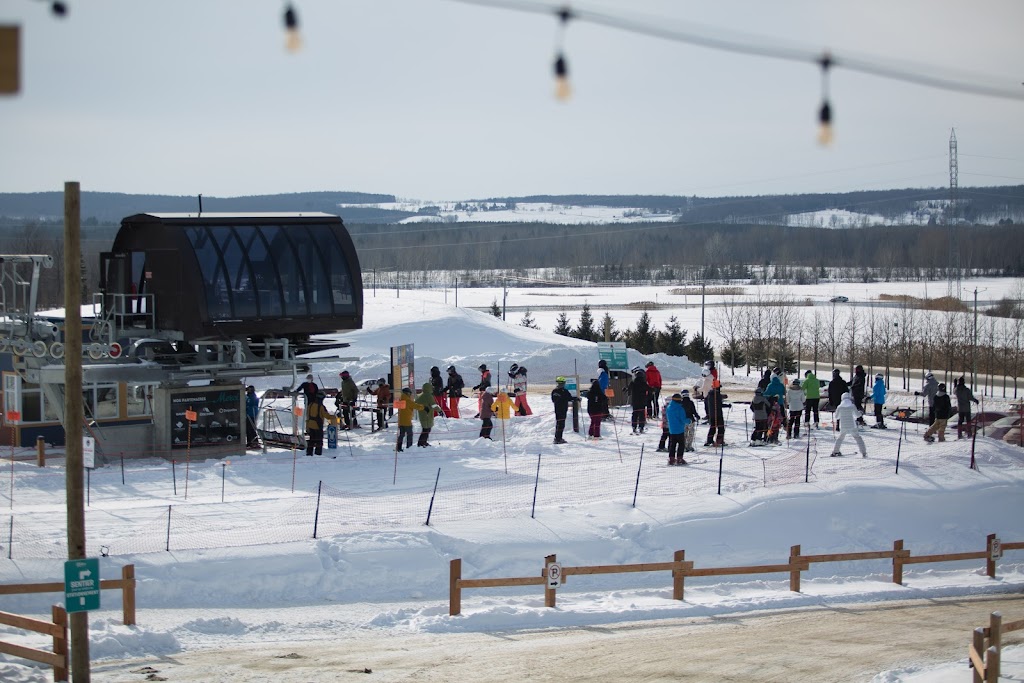 Station Mont Gleason | 180 Chem. du Mont Gleason, Tingwick, QC J0A 1L0, Canada | Phone: (819) 359-2300