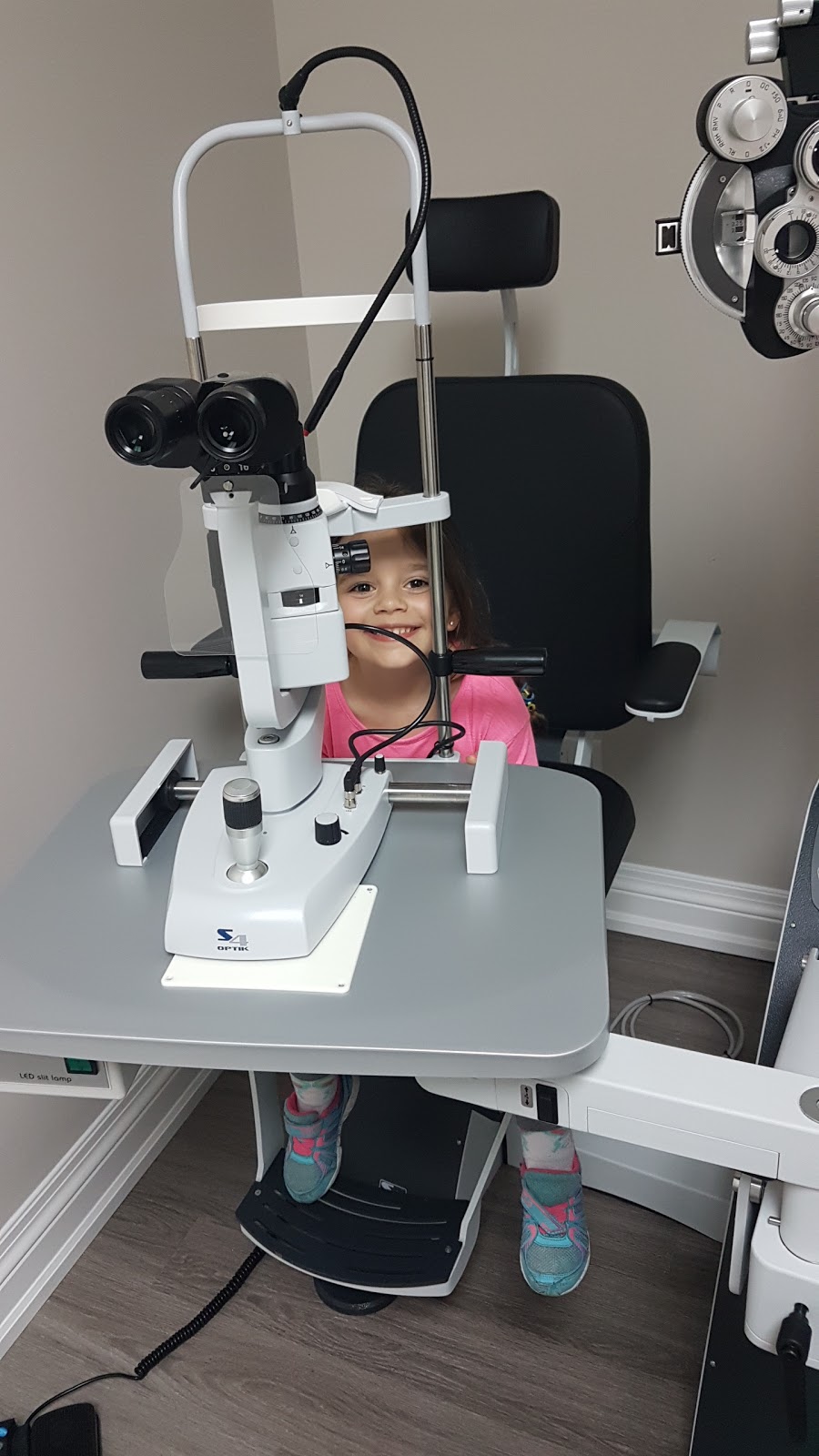 Disera Optical | 11 Disera Dr #150, Thornhill, ON L4J 0A7, Canada | Phone: (905) 771-3937