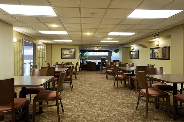 Esplanade Towers (1) | 1 Grosvenor St, London, ON N6A 1Y2, Canada | Phone: (519) 433-6145