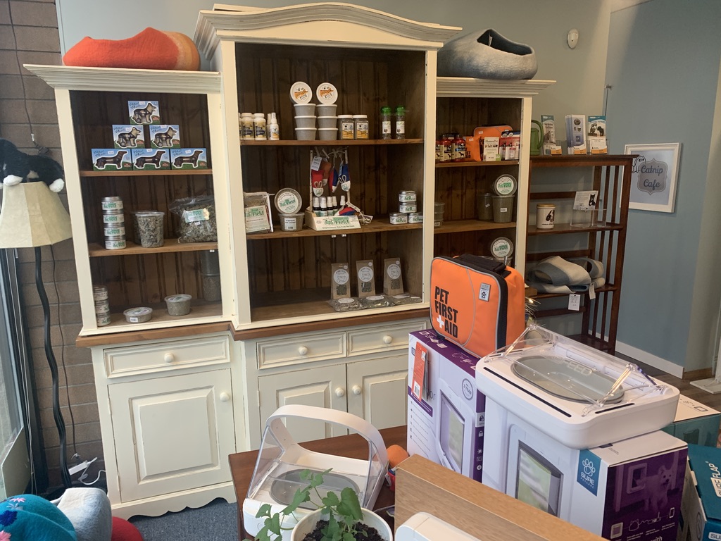 Catnip Cafe | 27306 Fraser Hwy, Aldergrove, BC V4W 3P8, Canada | Phone: (778) 808-7421