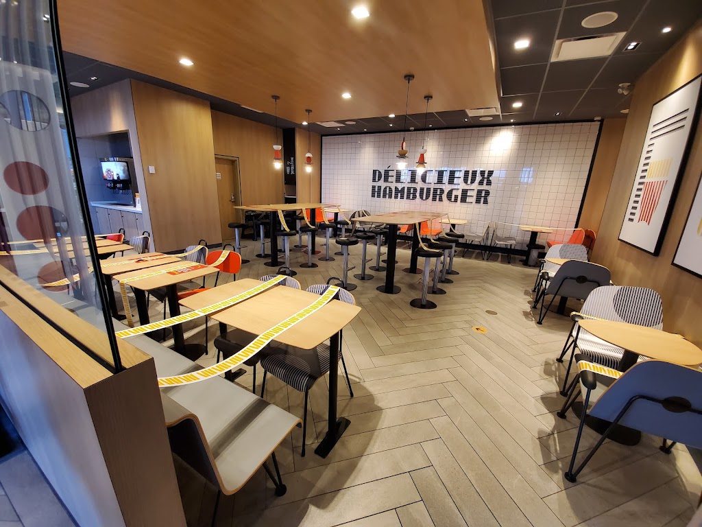 Mcdonalds | 225 Chem. de la Haute-Rivière SUITE 110, Châteauguay, QC J6K 5B1, Canada | Phone: (450) 692-2222