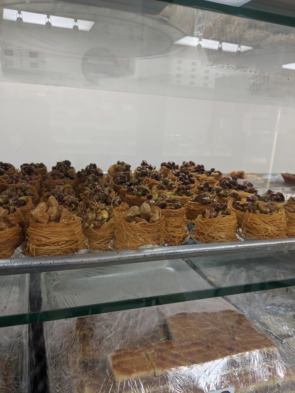 Paradiso Pastries | 10807 Castle Downs Rd NW, Edmonton, AB T5X 3N7, Canada | Phone: (780) 476-6151