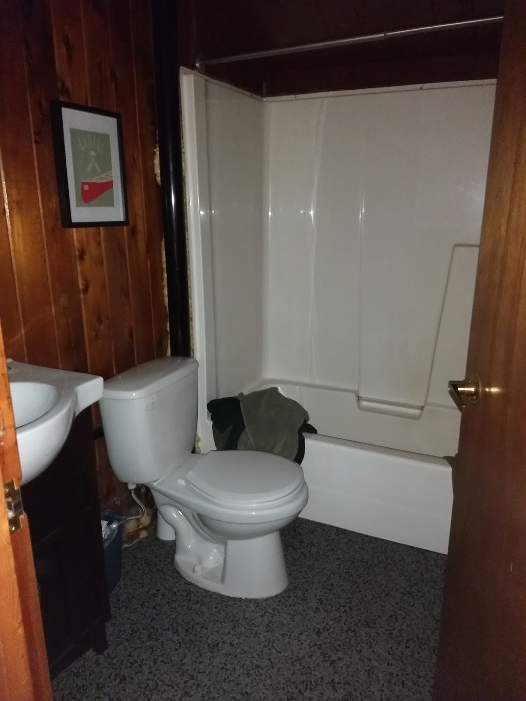 Cedar Beach Resort ＆Campground | 1M1、, 1136 N End Rd, Salt Spring Island, BC V8K 1M1, Canada