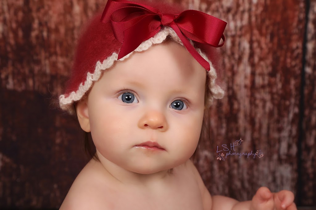 LSH PHOTOGRAPHY | 476 King St E, Mount Albert, ON L0G 1M0, Canada | Phone: (905) 952-7616
