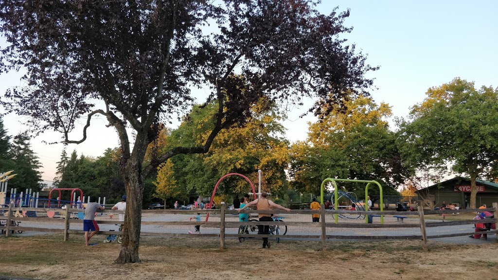 Holly Park | 10698 148 St, Surrey, BC V3R 3X6, Canada