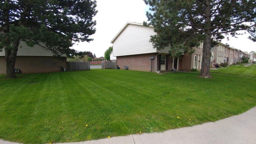 Fine Cut Landscaping | 1100 Sheffield Rd, Cambridge, ON N1R 5S2, Canada | Phone: (519) 651-7044