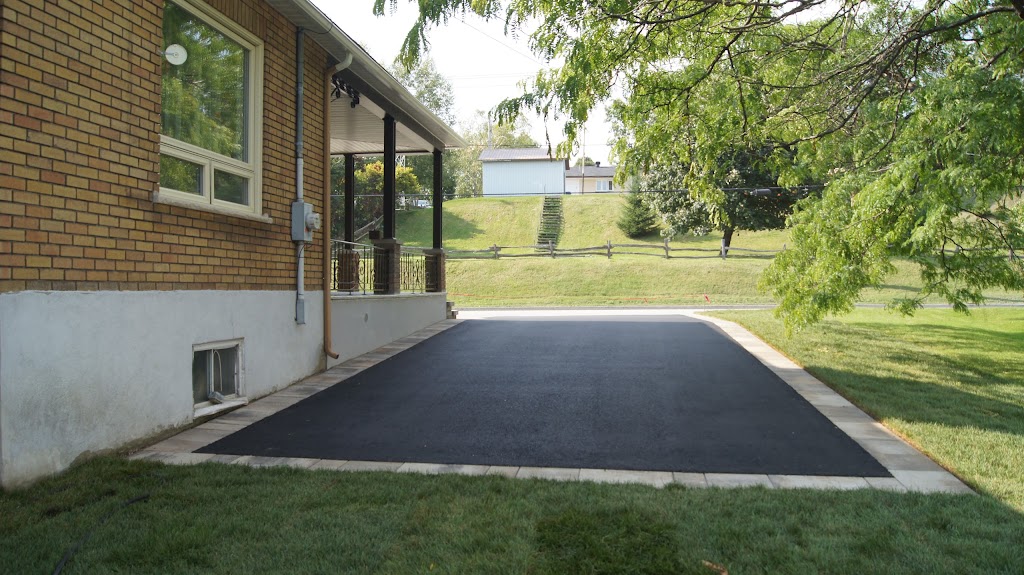 Interblocs Blouin Inc | 16 Rue du Moulin, Sainte-Anne-de-Beaupré, QC G0A 3C0, Canada | Phone: (418) 570-6847