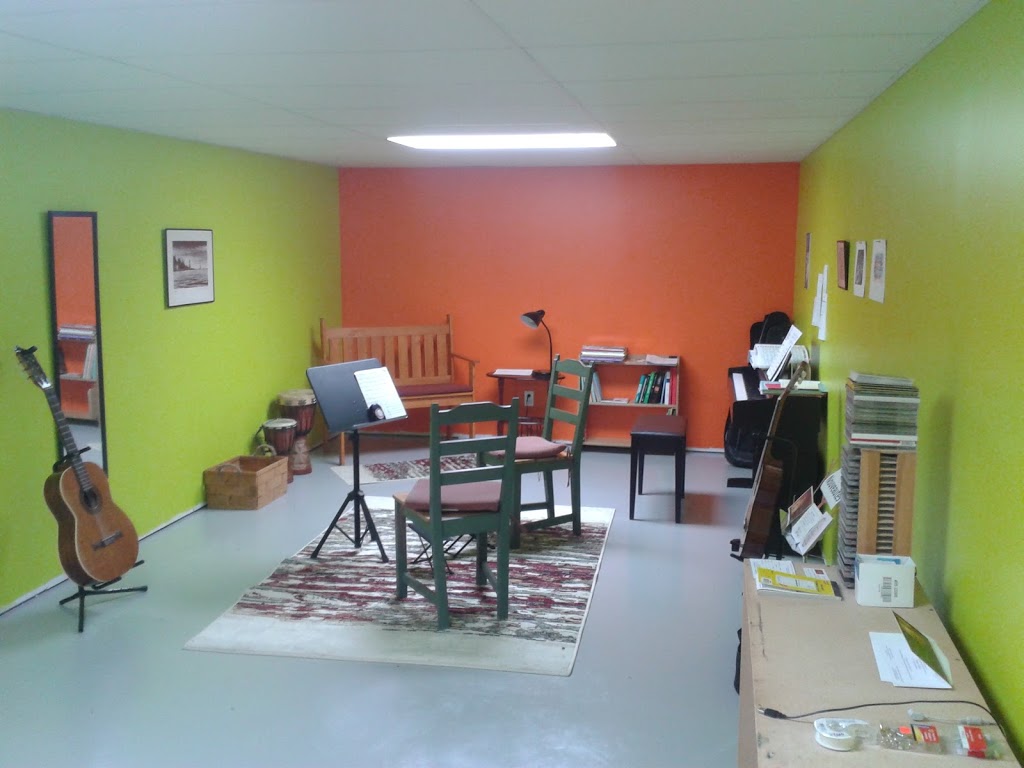 School Of Music Frédéric Jacques | 288 Rang Sainte-Marie, Saint-Alfred, QC G0M 1L0, Canada | Phone: (418) 957-7560