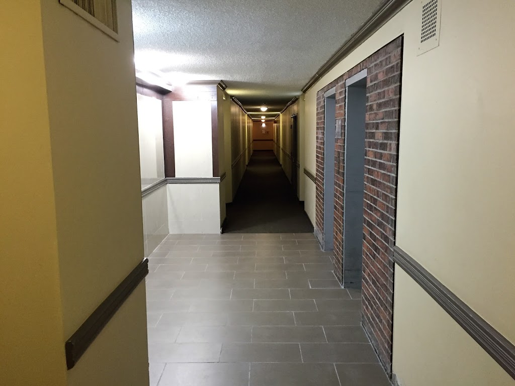 Place de LAuthion | 5975 Avenue de lAuthion, Montréal, QC H1M 2W3, Canada | Phone: (514) 653-5959