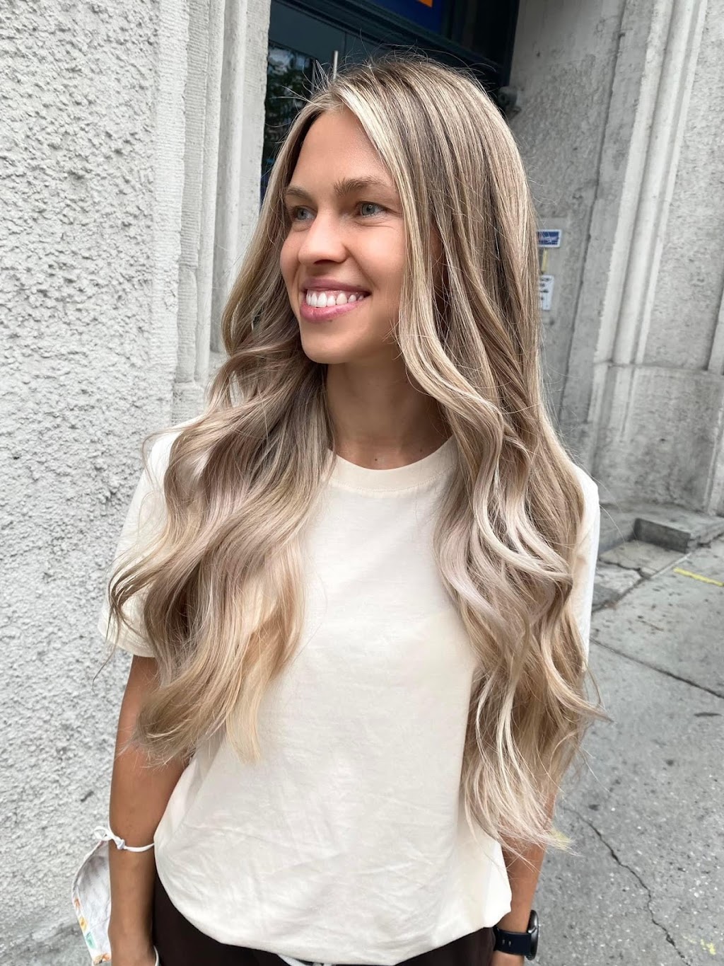 Rapuncel Hairstyle | 1050 Rue Crevier, Saint-Laurent, QC H4L 2W7, Canada | Phone: (514) 829-0496