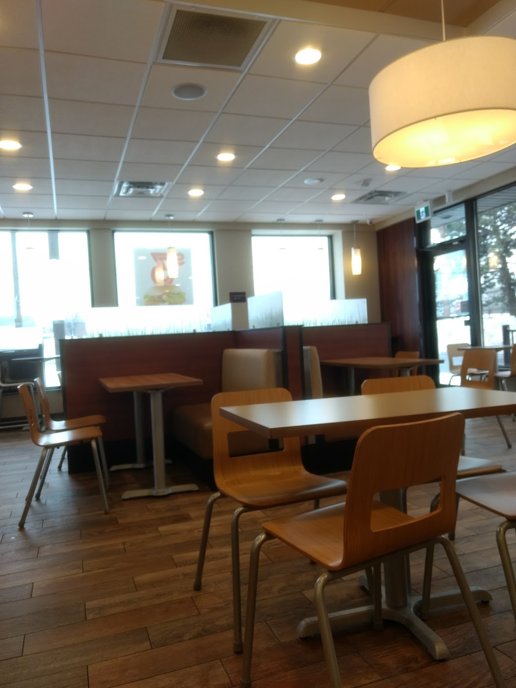 Wendys | 623 Queenston Rd, Hamilton, ON L8K 1J7, Canada | Phone: (905) 560-5310