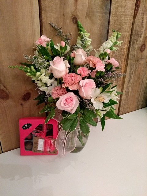 Fleuriste Lily-Rose Magog | 78 Rue Principale O, Magog, QC J1X 2A5, Canada | Phone: (819) 769-0105