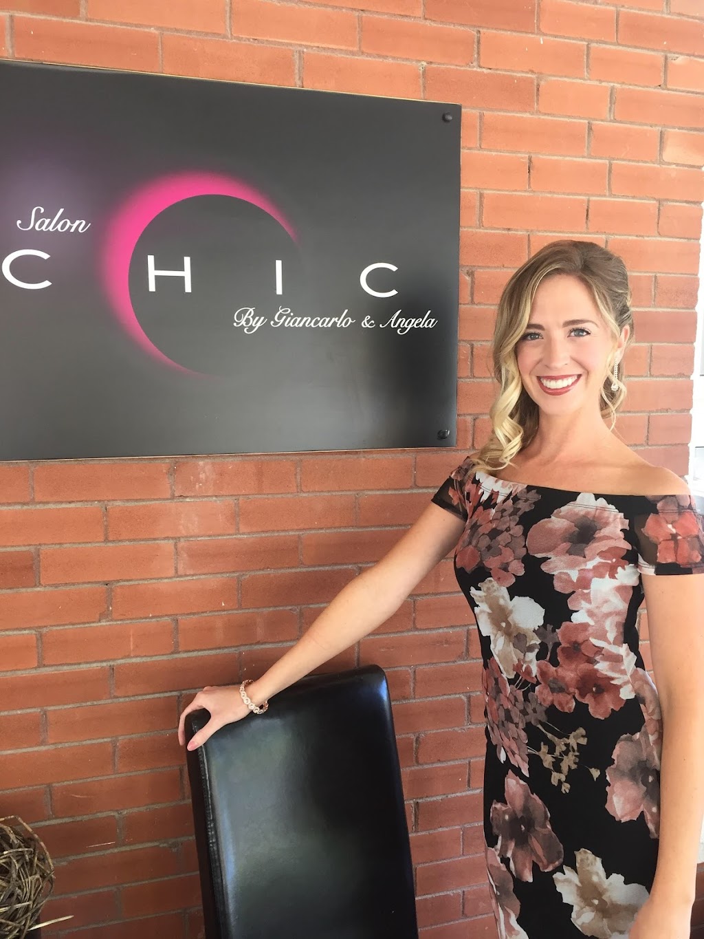 SALON CHIC | 5 Tyler St, Aurora, ON L4G 2M7, Canada | Phone: (905) 751-1200
