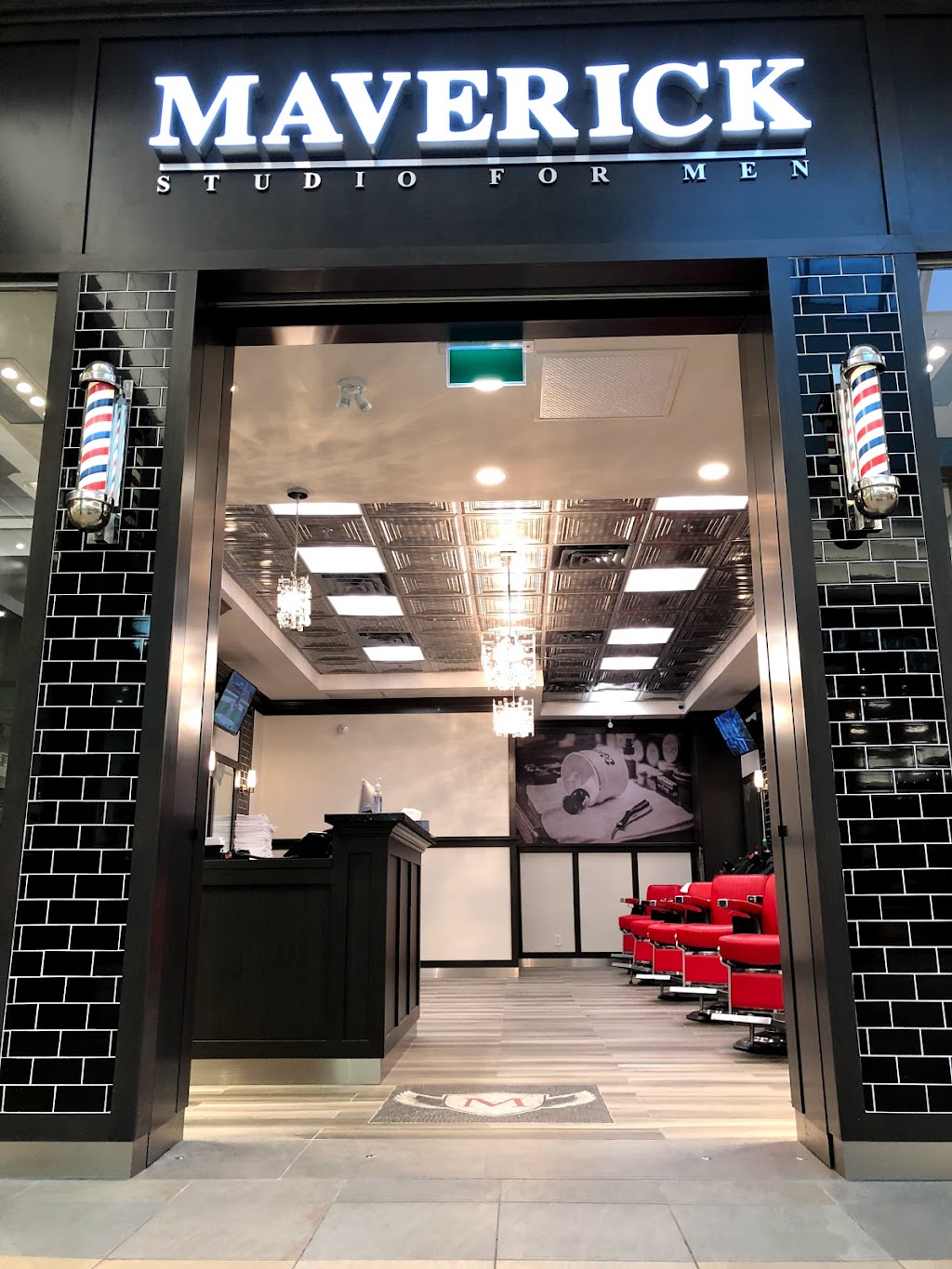 Maverick Barber Studio - Georgian Mall | 509 Bayfield St, Barrie, ON L4M 4Z8, Canada | Phone: (705) 721-9100