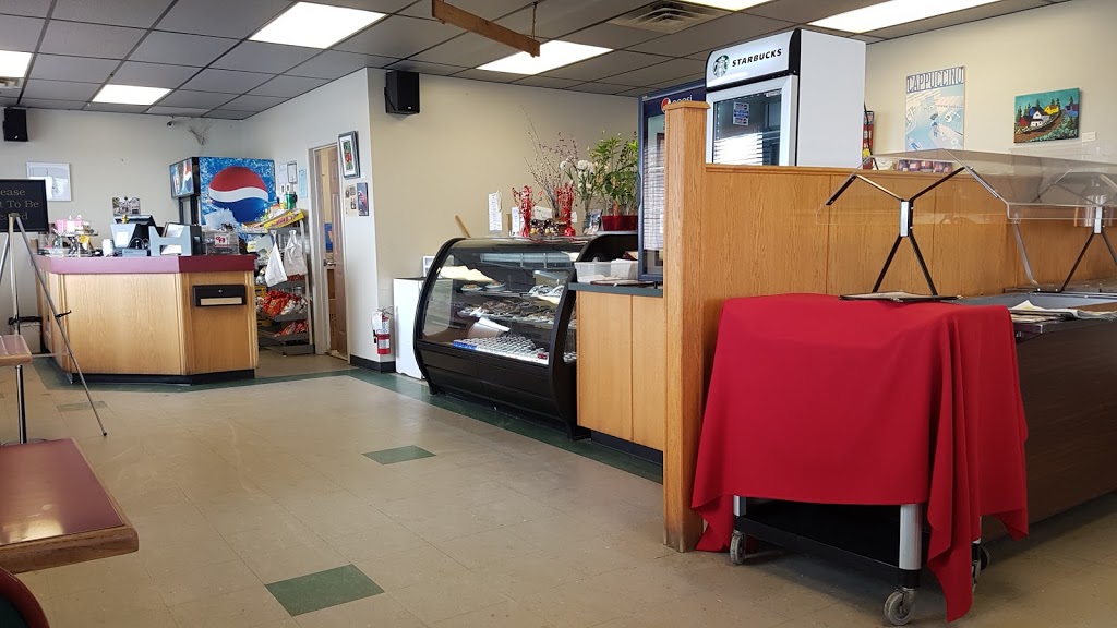 Peppers T&T Iron Horse Cafe | AB-28, Waskatenau, AB T0A 3P0, Canada | Phone: (780) 358-2333