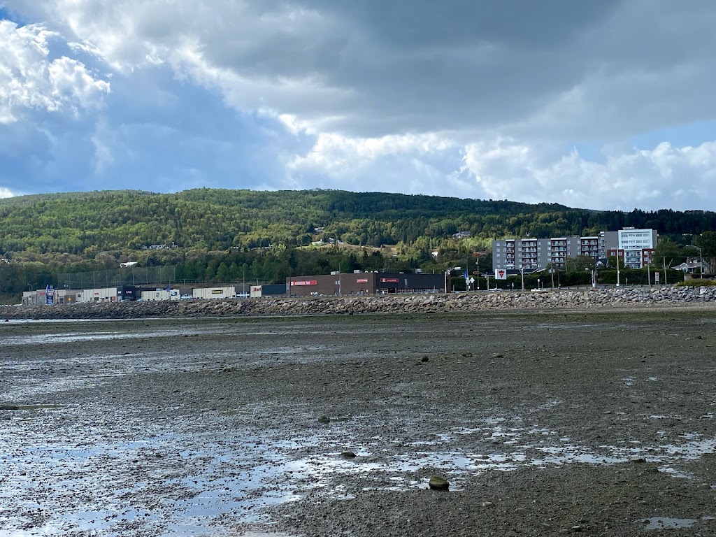 Restaurant Bar Laitier La Goélette | 14 Bd Kane, La Malbaie, QC G5A 1J2, Canada | Phone: (418) 665-3591