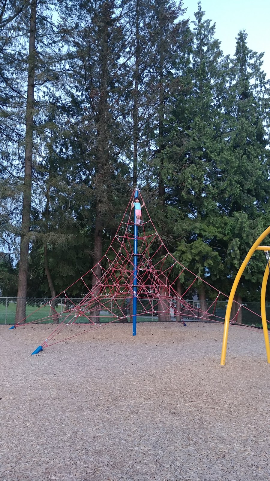 Gilpin School Park | 5622 Eglinton St, Burnaby, BC V5G 2B2, Canada | Phone: (604) 294-7450