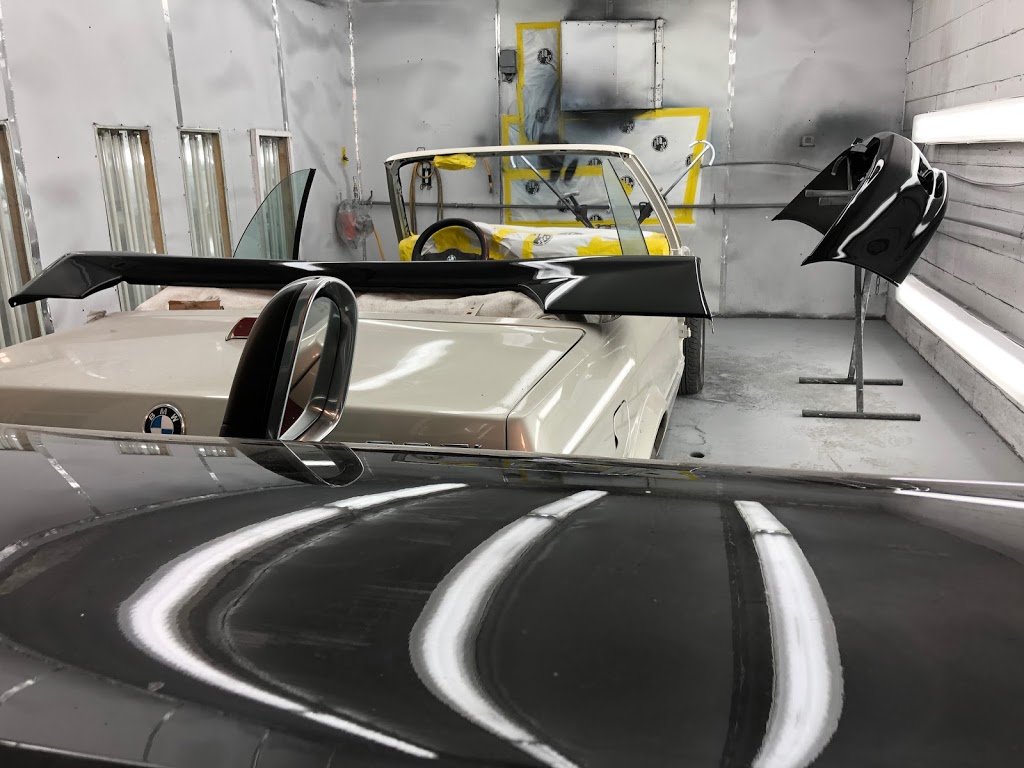 Carrosserie RENNtech | 1446 Rue Soucy Local 13, Saint-Hubert, QC J4T 1A3, Canada | Phone: (450) 656-2222