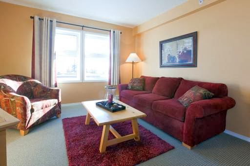 Vance Creek Hotel & Conference Centre | 148 Silver Lode Ln, Vernon, BC V1B 3M1, Canada | Phone: (250) 549-5191