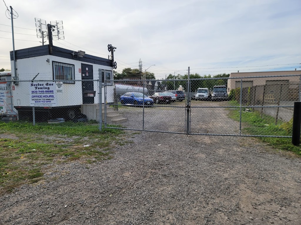 Sector One Towing | 933 Burlington St E, Hamilton, ON L8L 4K6, Canada | Phone: (905) 745-8698