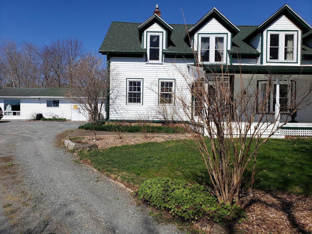 Recovered Treasures Furniture Restoration | 376 Falmouth Dyke Rd, Falmouth, NS B0P 1L0, Canada | Phone: (902) 798-5510