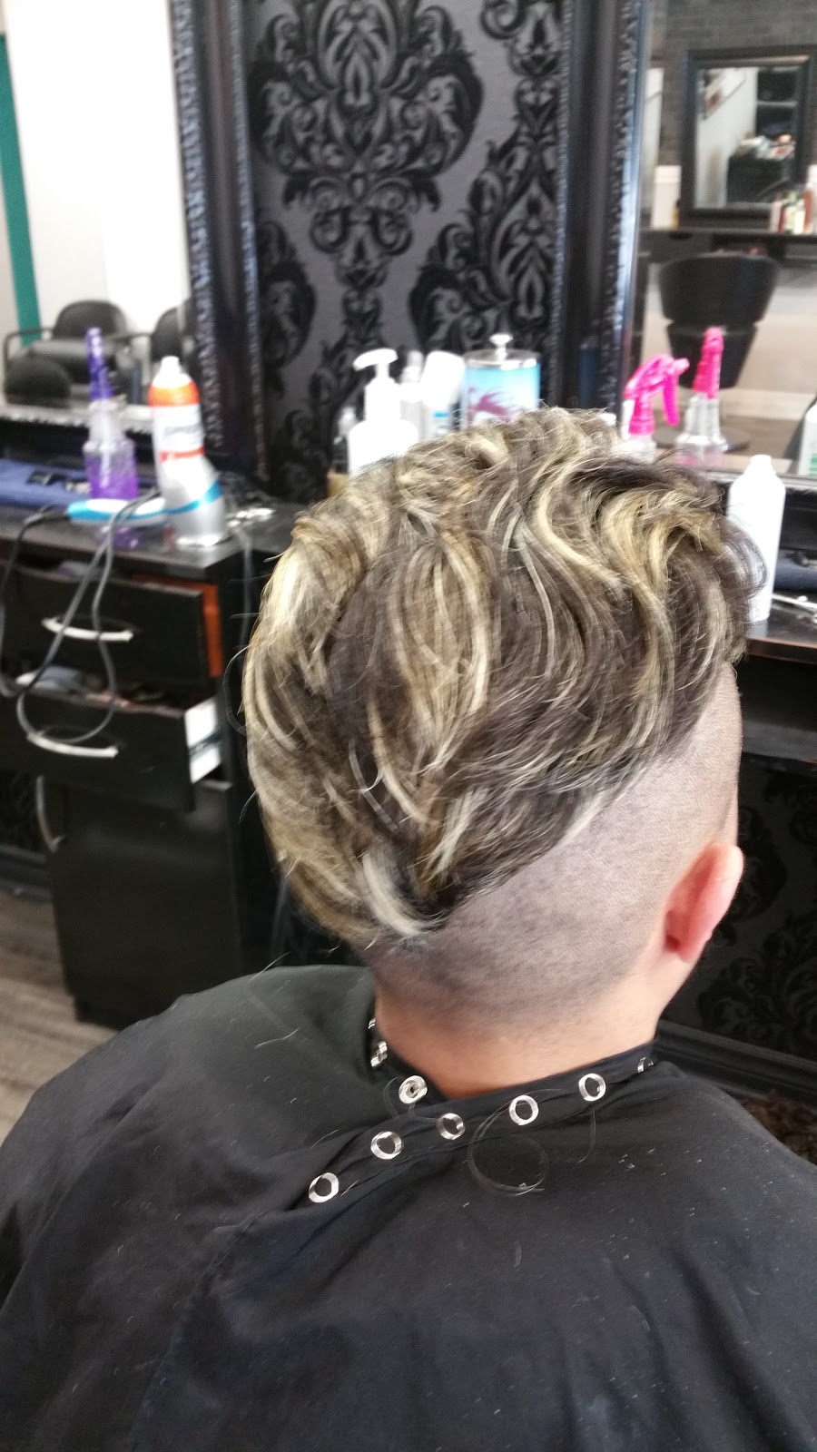 BRUCE SALON & SPA | 2340 Council Ring Rd, Mississauga, ON L5L 1C1, Canada | Phone: (905) 828-9199