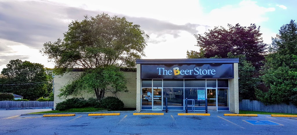 Beer Store | 426 Old Muskoka Rd, Orillia, ON L3V 4G7, Canada | Phone: (705) 326-6391