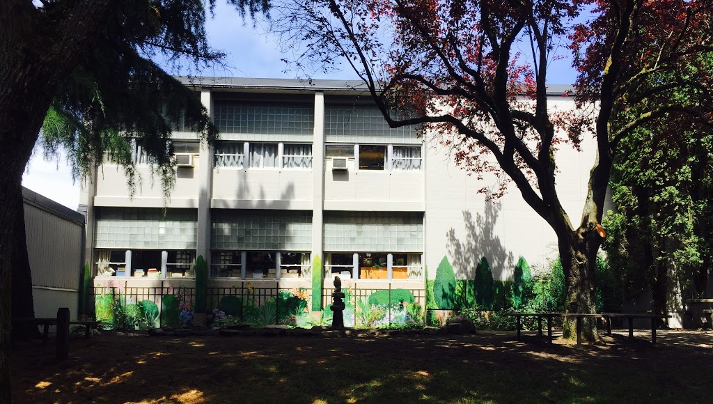 Dr. R. E. McKechnie Elementary | 7455 Maple St, Vancouver, BC V6P 5P8, Canada | Phone: (604) 713-4952