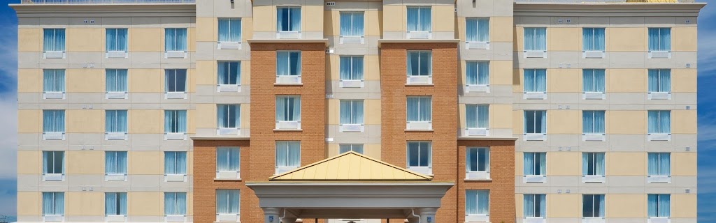 Holiday Inn Express & Suites Clarington - Bowmanville | 37 Spicer Square, Bowmanville, ON L1C 5M2, Canada | Phone: (905) 697-8089