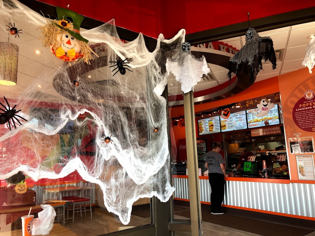 Popeyes Louisiana Kitchen | 320 Main St N, Brampton, ON L6V 4A3, Canada | Phone: (905) 454-3600