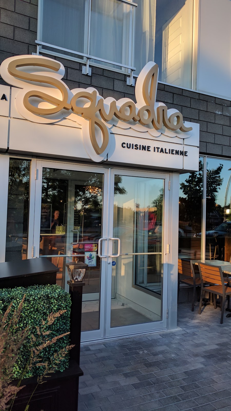 La Squadra - Restaurant Cuisine Italienne | 114 Rue Montcalm, Gatineau, QC J8X 2M2, Canada | Phone: (819) 525-4505
