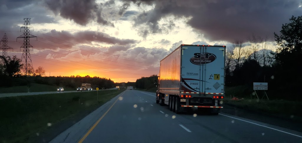 Truck Stop Quebec | 980 Avenue Saint-Louis Suite 8, Plessisville, QC G6L 2M1, Canada | Phone: (819) 362-6089