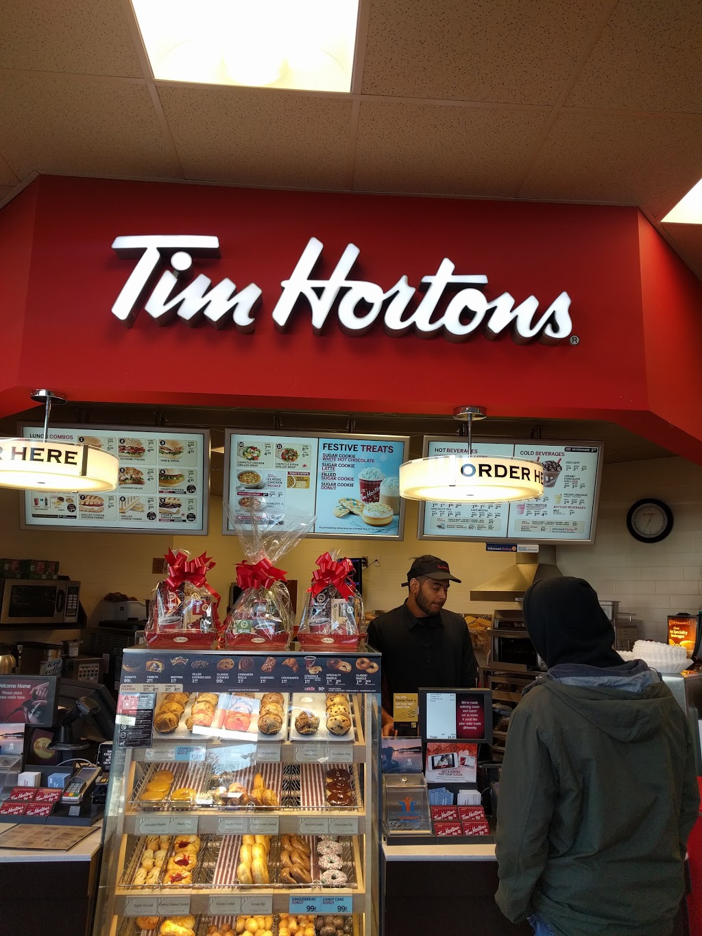 Tim Hortons | Esso Otr, 2177 Dollarton Hwy, North Vancouver, BC V7H 3A7, Canada | Phone: (604) 929-4209