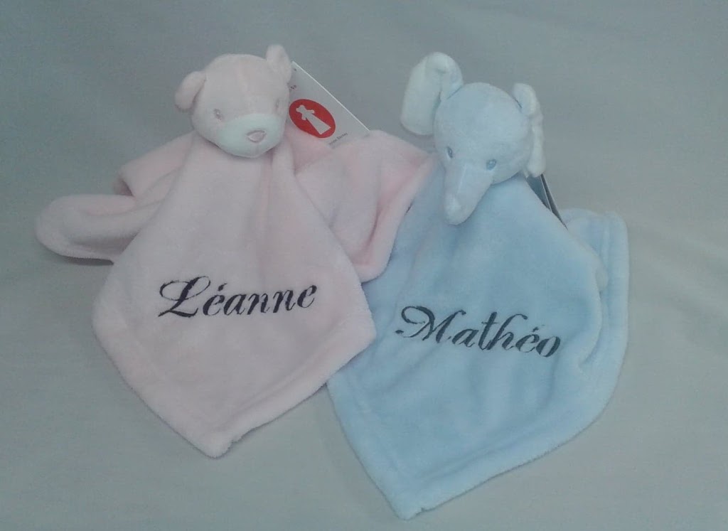 Aiguilles et Artisane / Créations CapucinO | 1103 Rue du Marché, Acton Vale, QC J0H 1A0, Canada | Phone: (450) 236-0446