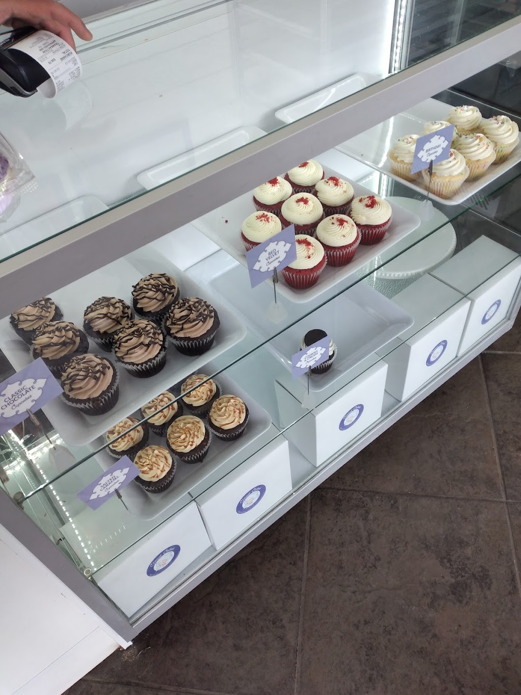 Cloud Cakes by Auntie Lou | 6861 170 St NW, Edmonton, AB T5T 4W5, Canada | Phone: (780) 540-2001