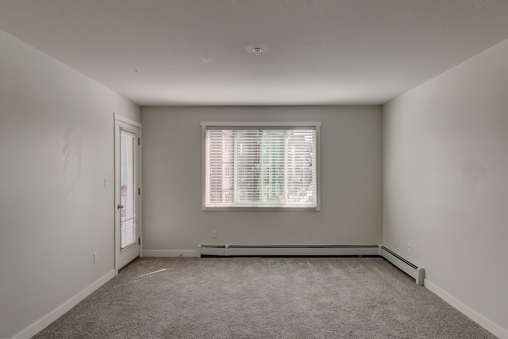 Brintnell Landing Apartments - Skyline Living | 16255, 16265 & 16275, 51 St NW, Edmonton, AB T5Y 0V6, Canada | Phone: (587) 414-2589