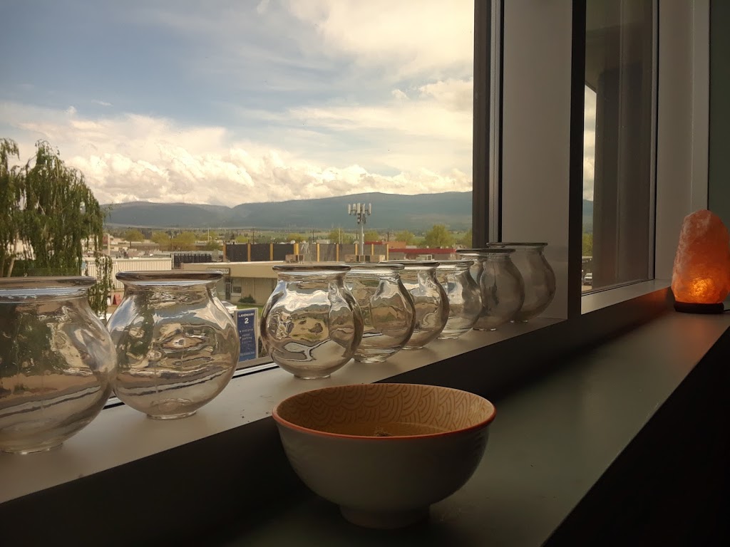 Falko Kriel, R.TCMP Acupuncture and Healing Arts | 1708 Dolphin Ave #200, Kelowna, BC V1Y 9S4, Canada | Phone: (250) 317-7260