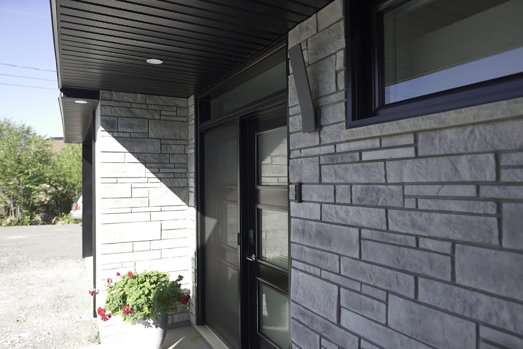 Les Constructions Yannick Savard | 874 Rue des Hauts-Jardins, Chicoutimi, QC G7J 0J6, Canada | Phone: (418) 540-5746