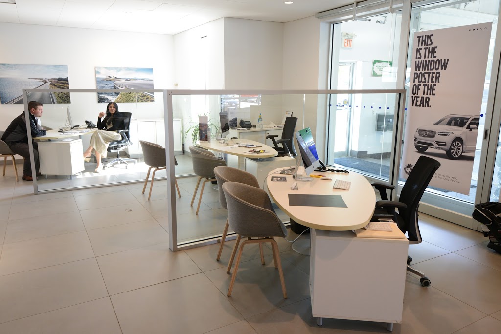Newmarket Volvo | 301 Mulock Dr, Newmarket, ON L3Y 5W2, Canada | Phone: (905) 830-5585