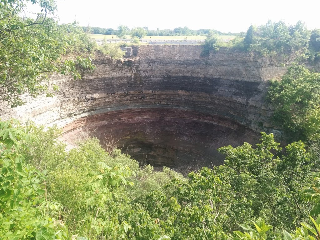 Lower Punchbowl Falls | 185 Ridge Rd, Stoney Creek, ON L8J 2W1, Canada