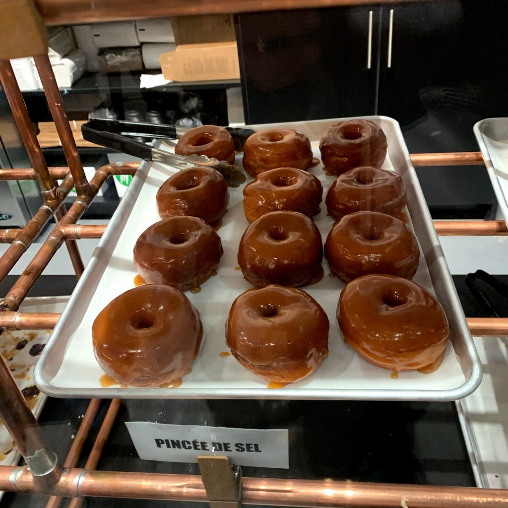 Café Dough co. | 219 Boul des Grives, Gatineau, QC J9A 0C7, Canada | Phone: (819) 595-9877