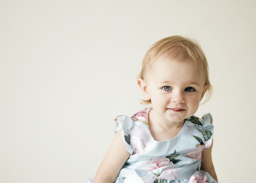Lori Roberts Photography | 244 Northminster Ct, Oshawa, ON L1G 7M6, Canada | Phone: (705) 920-2263