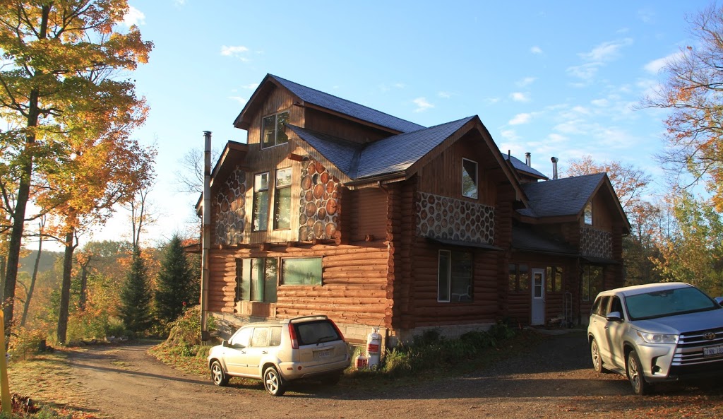 DJ Cottages | 104 Longs Lake Rd, Utterson, ON P0B 1M0, Canada | Phone: (416) 567-6538