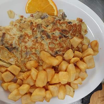 Mange! | 1635 Main St, Val Caron, ON P3N 1R8, Canada | Phone: (705) 222-9882
